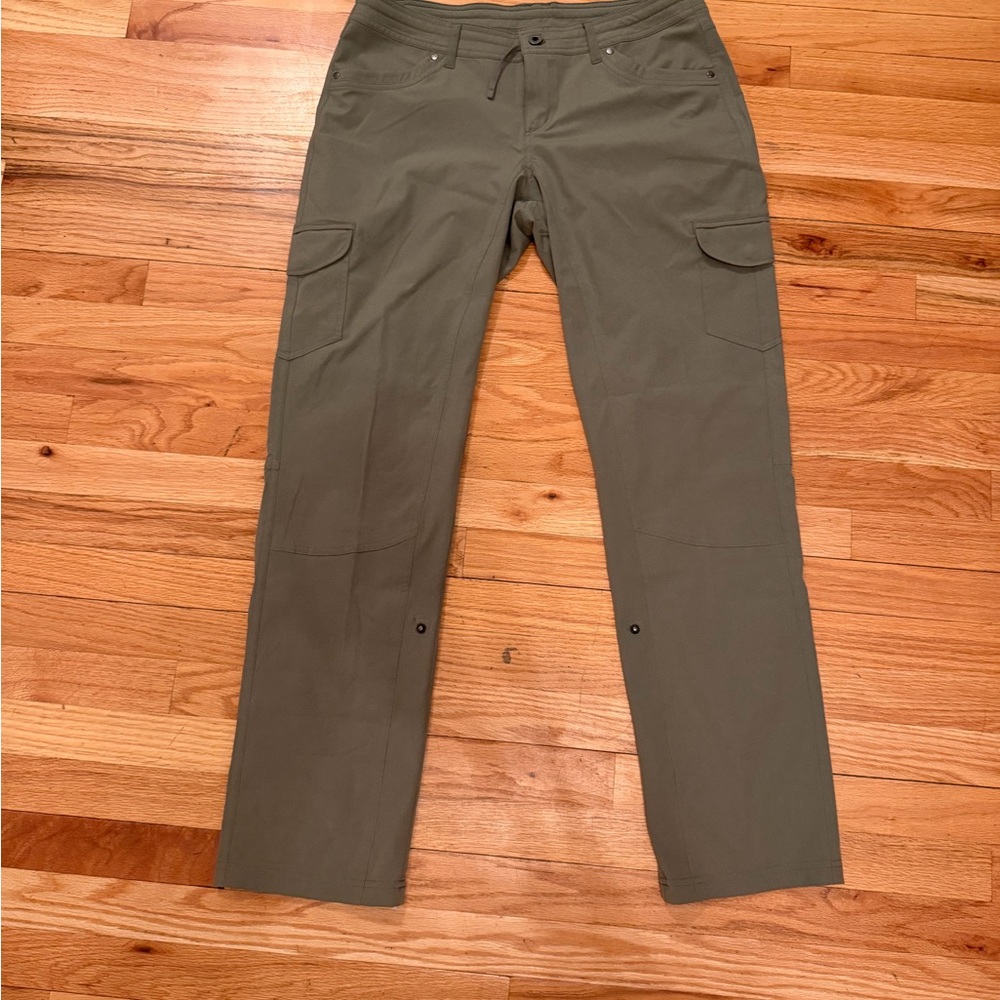 Kuhl Women's free flex  Cargo Pants roll up